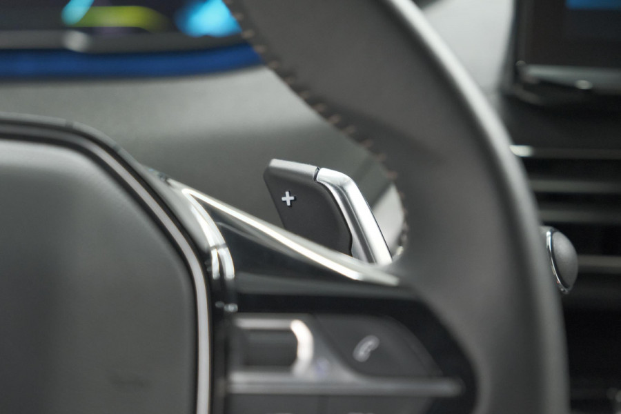 Peugeot 3008 1.6 HYbrid 225 Blue Lease Allure | Camera | Adaptieve Cruise Control | Dodehoekdetectie | Allseason Banden