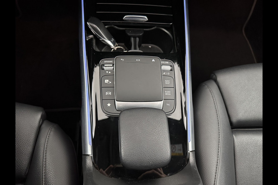 Mercedes-Benz Glb 200 Business Solution Luxury (INCL-BTW) *PANO | LEATHER | FULL-LED | AMBIENTLIGHT | HEATED-SPORTSEATS | WIDESCREEN-DIGICOCKPIT | DAB+ | NAVI-FULLMAP | CAMERA | PRIVACYGLASS | LANE-ASSIST | DYNAMIC-SELECT | 18'