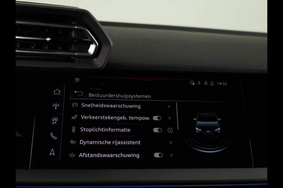 Audi A3 Sportback 40 TFSI e Advanced edition 204 pk S-tronic | Verlengde garantie | Navigatie | Parkeersensoren (Park assist) | Achteruitrijcamera | Adaptieve cruise control | Stoelverwarming |