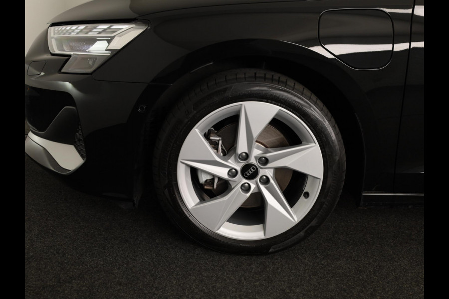 Audi A3 Sportback 40 TFSI e Advanced edition 204 pk S-tronic | Verlengde garantie | Navigatie | Parkeersensoren (Park assist) | Achteruitrijcamera | Adaptieve cruise control | Stoelverwarming |