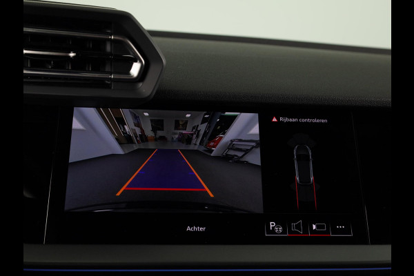 Audi A3 Sportback 40 TFSI e Advanced edition 204 pk S-tronic | Verlengde garantie | Navigatie | Parkeersensoren (Park assist) | Achteruitrijcamera | Adaptieve cruise control | Stoelverwarming |