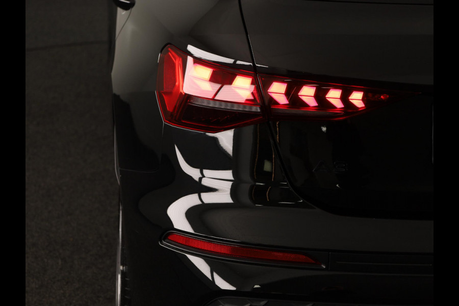 Audi A3 Sportback 40 TFSI e Advanced edition 204 pk S-tronic | Verlengde garantie | Navigatie | Parkeersensoren (Park assist) | Achteruitrijcamera | Adaptieve cruise control | Stoelverwarming |