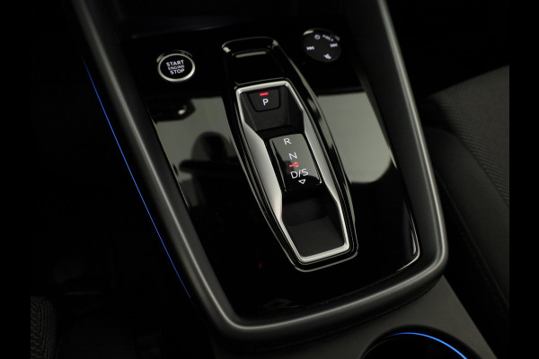 Audi A3 Sportback 40 TFSI e Advanced edition 204 pk S-tronic | Verlengde garantie | Navigatie | Parkeersensoren (Park assist) | Achteruitrijcamera | Adaptieve cruise control | Stoelverwarming |