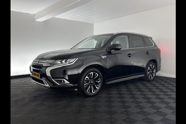 Mitsubishi Outlander 2.4 PHEV Intense (Plug-in) (INCL-BTW) *LEATHER-MICROFIBRE | FULL-LED | KEYLESS | BLINDSPOT | CAMERA | HEATED-COMFORTSEATS | ECC | SHIFTPADDLES | PDC | CRUISE | PRIVACY-GLASS | DAB | TOWBAR | CARPLAY | 18''ALU*