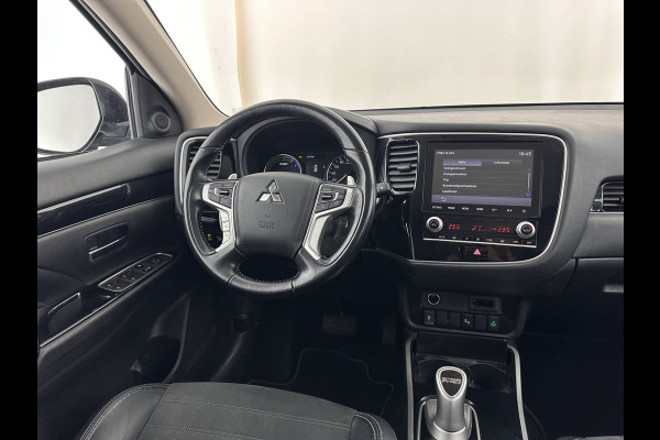 Mitsubishi Outlander 2.4 PHEV Intense (Plug-in) (INCL-BTW) *LEATHER-MICROFIBRE | FULL-LED | KEYLESS | BLINDSPOT | CAMERA | HEATED-COMFORTSEATS | ECC | SHIFTPADDLES | PDC | CRUISE | PRIVACY-GLASS | DAB | TOWBAR | CARPLAY | 18''ALU*