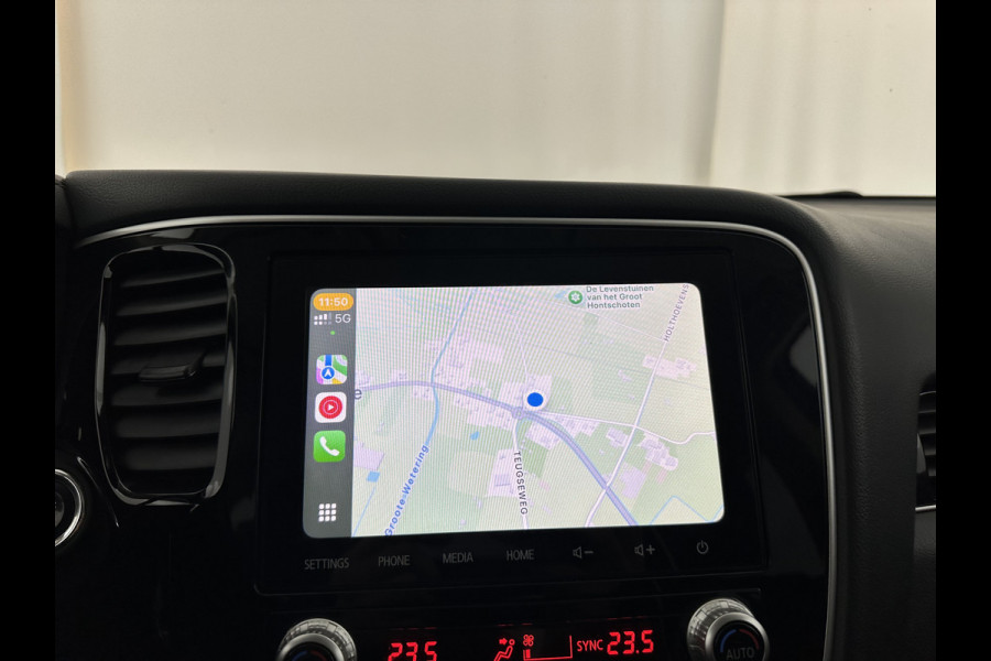 Mitsubishi Outlander 2.4 PHEV Intense (Plug-in) (INCL-BTW) *LEATHER-MICROFIBRE | FULL-LED | KEYLESS | BLINDSPOT | CAMERA | HEATED-COMFORTSEATS | ECC | SHIFTPADDLES | PDC | CRUISE | PRIVACY-GLASS | DAB | TOWBAR | CARPLAY | 18''ALU*