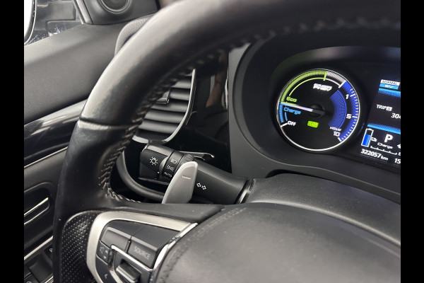 Mitsubishi Outlander 2.4 PHEV Intense (Plug-in) (INCL-BTW) *LEATHER-MICROFIBRE | FULL-LED | KEYLESS | BLINDSPOT | CAMERA | HEATED-COMFORTSEATS | ECC | SHIFTPADDLES | PDC | CRUISE | PRIVACY-GLASS | DAB | TOWBAR | CARPLAY | 18''ALU*
