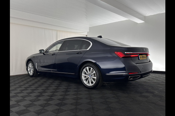 BMW 7 Serie 745Le (Plug-in) (INCL-BTW) *PANO | EXCLUSIV-NAPPA-LEATHER | LASER-LED | HEAD-UP | BLIND-SPOT | MEMORY-PACK | DIGI-COCKPIT | KEYLESS | DAB+ | CAMERA | COMFORT-SEATS | AMBIENT-LIGHT | DAB | CARPLAY | 18''ALU*