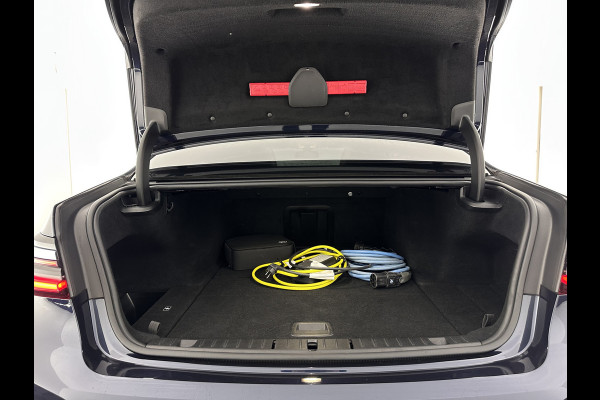 BMW 7 Serie 745Le (Plug-in) (INCL-BTW) *PANO | EXCLUSIV-NAPPA-LEATHER | LASER-LED | HEAD-UP | BLIND-SPOT | MEMORY-PACK | DIGI-COCKPIT | KEYLESS | DAB+ | CAMERA | COMFORT-SEATS | AMBIENT-LIGHT | DAB | CARPLAY | 18''ALU*