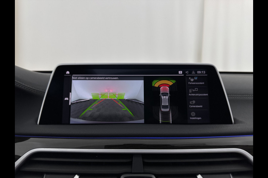 BMW 7 Serie 745Le (Plug-in) (INCL-BTW) *PANO | EXCLUSIV-NAPPA-LEATHER | LASER-LED | HEAD-UP | BLIND-SPOT | MEMORY-PACK | DIGI-COCKPIT | KEYLESS | DAB+ | CAMERA | COMFORT-SEATS | AMBIENT-LIGHT | DAB | CARPLAY | 18''ALU*