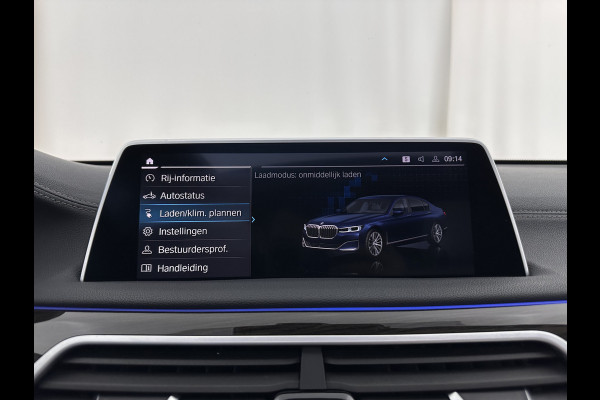 BMW 7 Serie 745Le (Plug-in) (INCL-BTW) *PANO | EXCLUSIV-NAPPA-LEATHER | LASER-LED | HEAD-UP | BLIND-SPOT | MEMORY-PACK | DIGI-COCKPIT | KEYLESS | DAB+ | CAMERA | COMFORT-SEATS | AMBIENT-LIGHT | DAB | CARPLAY | 18''ALU*