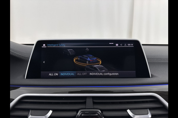 BMW 7 Serie 745Le (Plug-in) (INCL-BTW) *PANO | EXCLUSIV-NAPPA-LEATHER | LASER-LED | HEAD-UP | BLIND-SPOT | MEMORY-PACK | DIGI-COCKPIT | KEYLESS | DAB+ | CAMERA | COMFORT-SEATS | AMBIENT-LIGHT | DAB | CARPLAY | 18''ALU*