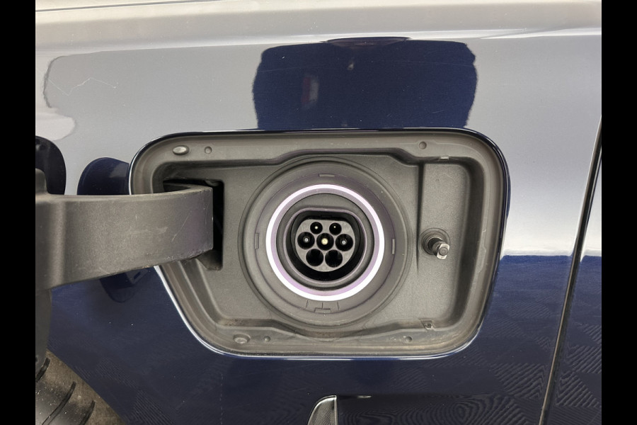 BMW 7 Serie 745Le (Plug-in) (INCL-BTW) *PANO | EXCLUSIV-NAPPA-LEATHER | LASER-LED | HEAD-UP | BLIND-SPOT | MEMORY-PACK | DIGI-COCKPIT | KEYLESS | DAB+ | CAMERA | COMFORT-SEATS | AMBIENT-LIGHT | DAB | CARPLAY | 18''ALU*