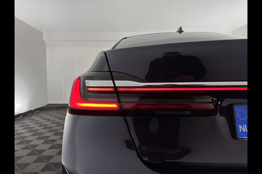BMW 7 Serie 745Le (Plug-in) (INCL-BTW) *PANO | EXCLUSIV-NAPPA-LEATHER | LASER-LED | HEAD-UP | BLIND-SPOT | MEMORY-PACK | DIGI-COCKPIT | KEYLESS | DAB+ | CAMERA | COMFORT-SEATS | AMBIENT-LIGHT | DAB | CARPLAY | 18''ALU*