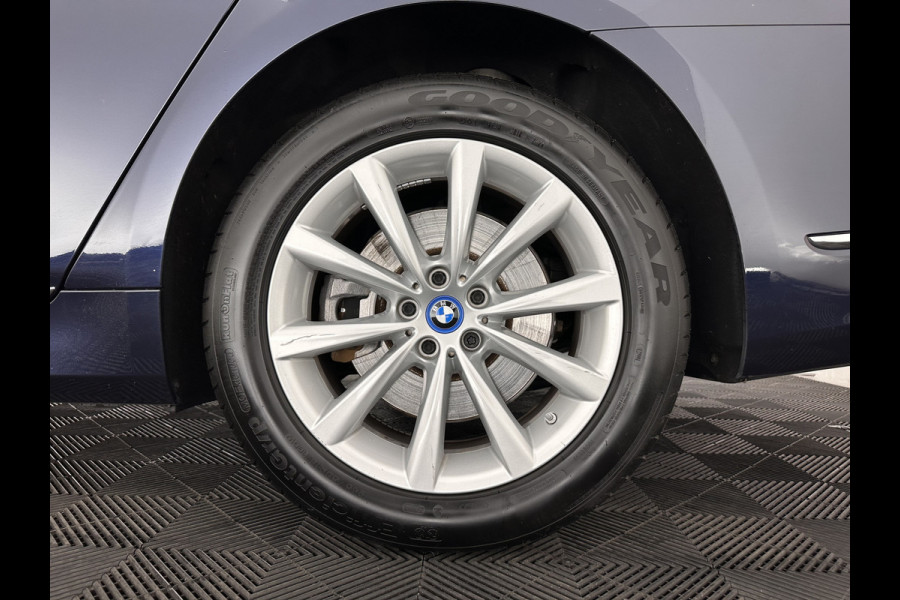 BMW 7 Serie 745Le (Plug-in) (INCL-BTW) *PANO | EXCLUSIV-NAPPA-LEATHER | LASER-LED | HEAD-UP | BLIND-SPOT | MEMORY-PACK | DIGI-COCKPIT | KEYLESS | DAB+ | CAMERA | COMFORT-SEATS | AMBIENT-LIGHT | DAB | CARPLAY | 18''ALU*