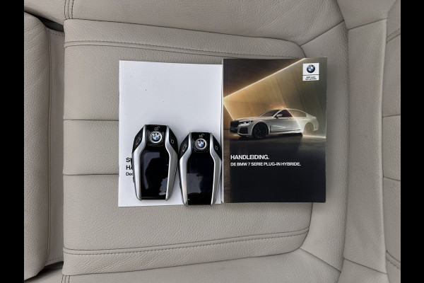 BMW 7 Serie 745Le (Plug-in) (INCL-BTW) *PANO | EXCLUSIV-NAPPA-LEATHER | LASER-LED | HEAD-UP | BLIND-SPOT | MEMORY-PACK | DIGI-COCKPIT | KEYLESS | DAB+ | CAMERA | COMFORT-SEATS | AMBIENT-LIGHT | DAB | CARPLAY | 18''ALU*