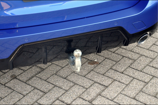 BMW 3 Serie Touring 330e M-Sport | HUD | Trekhaak | Garantie t/m 15-01-2029!