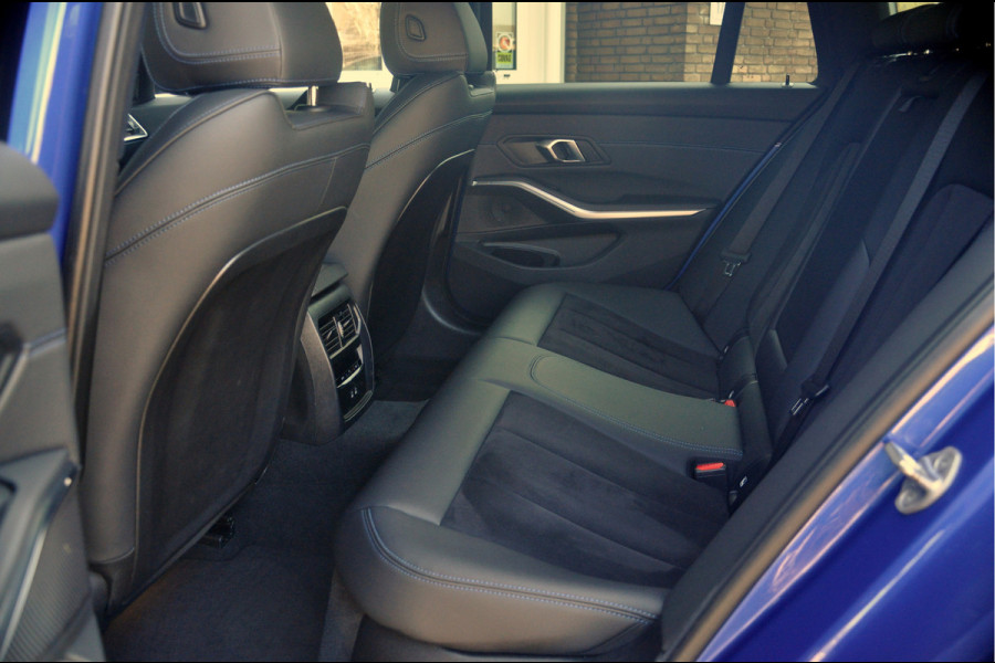 BMW 3 Serie Touring 330e M-Sport | HUD | Trekhaak | Garantie t/m 15-01-2029!