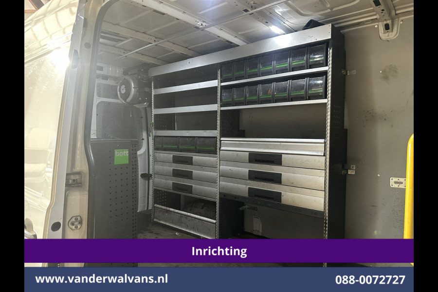 Volkswagen Crafter 2.0 TDI 177pk 3500kg Trekhaak Achterwielaandrijving L3H3 L2H2 inrichting Euro6 Airco | Camera | Navigatie Apple Carplay, Android Auto, Chauffeursstoel, Cruisecontrol, Leder, Bijrijdersbank