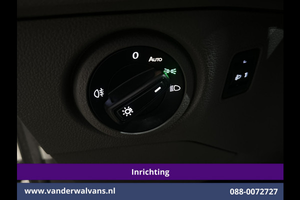 Volkswagen Crafter 2.0 TDI 177pk 3500kg Trekhaak Achterwielaandrijving L3H3 L2H2 inrichting Euro6 Airco | Camera | Navigatie Apple Carplay, Android Auto, Chauffeursstoel, Cruisecontrol, Leder, Bijrijdersbank