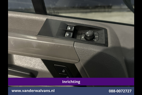 Volkswagen Crafter 2.0 TDI 177pk 3500kg Trekhaak Achterwielaandrijving L3H3 L2H2 inrichting Euro6 Airco | Camera | Navigatie Apple Carplay, Android Auto, Chauffeursstoel, Cruisecontrol, Leder, Bijrijdersbank
