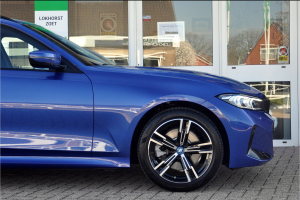 BMW 3 Serie Touring 330e M-Sport | HUD | Trekhaak | Garantie t/m 15-01-2029!