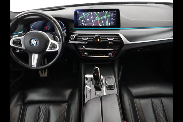 BMW 5 Serie Touring 530e Business Edition Plus | Stoelverwarming | Harman Kardon Sound System | Panoramadak |