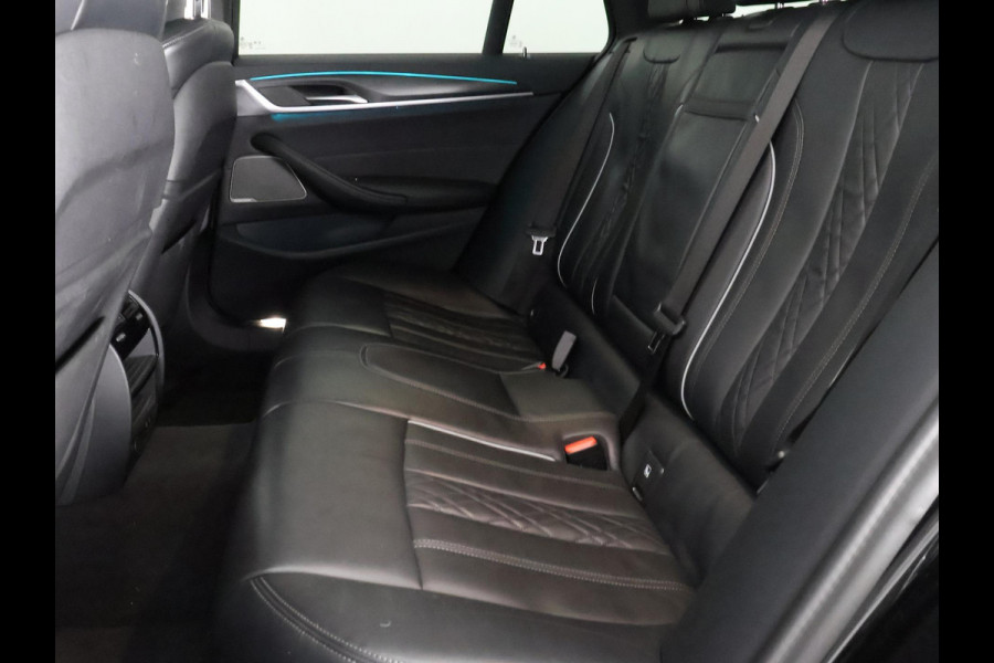 BMW 5 Serie Touring 530e Business Edition Plus | Stoelverwarming | Harman Kardon Sound System | Panoramadak |