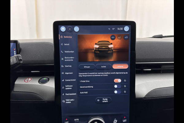 Ford Mustang Mach-E RWD 75 kWh [ 3-Fase ] {SOH-84%} (INCL.BTW) *LEATHER | FULL-LED | DAB | DIGI-COCKPIT | KEYLESS | NAVI-FULLMAP | CARPLAY | HEATED-COMFORTSEATS | TOPVIEW | ADAPTIVE-CRUISE | PRIVACY-GLASS | 18'' ALU*