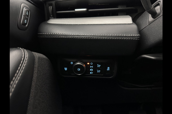 Ford Mustang Mach-E RWD 75 kWh [ 3-Fase ] {SOH-84%} (INCL.BTW) *LEATHER | FULL-LED | DAB | DIGI-COCKPIT | KEYLESS | NAVI-FULLMAP | CARPLAY | HEATED-COMFORTSEATS | TOPVIEW | ADAPTIVE-CRUISE | PRIVACY-GLASS | 18'' ALU*