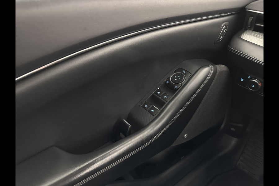 Ford Mustang Mach-E RWD 75 kWh [ 3-Fase ] {SOH-84%} (INCL.BTW) *LEATHER | FULL-LED | DAB | DIGI-COCKPIT | KEYLESS | NAVI-FULLMAP | CARPLAY | HEATED-COMFORTSEATS | TOPVIEW | ADAPTIVE-CRUISE | PRIVACY-GLASS | 18'' ALU*