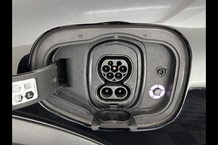 Ford Mustang Mach-E RWD 75 kWh [ 3-Fase ] {SOH-84%} (INCL.BTW) *LEATHER | FULL-LED | DAB | DIGI-COCKPIT | KEYLESS | NAVI-FULLMAP | CARPLAY | HEATED-COMFORTSEATS | TOPVIEW | ADAPTIVE-CRUISE | PRIVACY-GLASS | 18'' ALU*