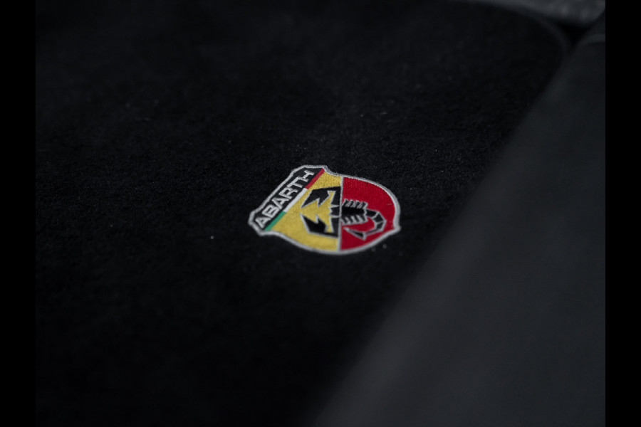 Abarth 595 C Turismo | Verwacht | Automaat | Diamond-stitching | CarPlay