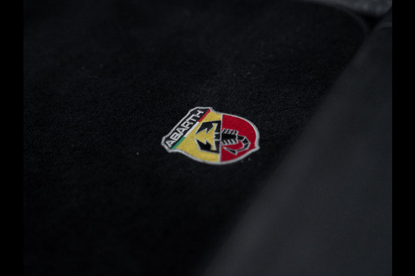 Abarth 595 C Turismo | Verwacht | Automaat | Diamond-stitching | CarPlay
