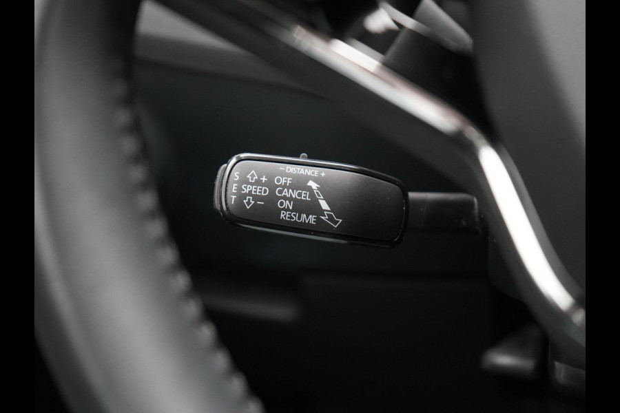 Škoda Superb Combi 1.4 TSI iV Business Edition PHEV 218pk Dealer O.H. | Trekhaak Af Fabriek | Adaptive Cruise | 360 Camera | Canton Audio | Lederen Sportstoelen Massage & Ventilatie & Memory | Sfeerverlichting | Stoelen & Stuur Verwarmd | Keyless | Plug In Hybrid