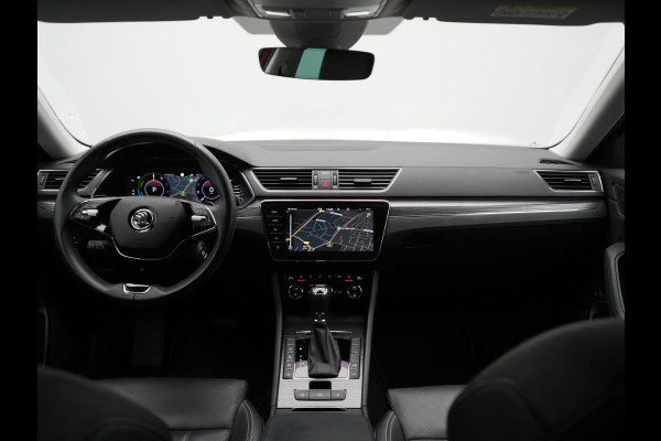 Škoda Superb Combi 1.4 TSI iV Business Edition PHEV 218pk Dealer O.H. | Trekhaak Af Fabriek | Adaptive Cruise | 360 Camera | Canton Audio | Lederen Sportstoelen Massage & Ventilatie & Memory | Sfeerverlichting | Stoelen & Stuur Verwarmd | Keyless | Plug In Hybrid
