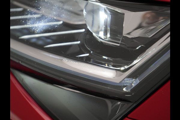 Škoda Superb Combi 1.4 TSI iV Business Edition PHEV 218pk Dealer O.H. | Trekhaak Af Fabriek | Adaptive Cruise | 360 Camera | Canton Audio | Lederen Sportstoelen Massage & Ventilatie & Memory | Sfeerverlichting | Stoelen & Stuur Verwarmd | Keyless | Plug In Hybrid