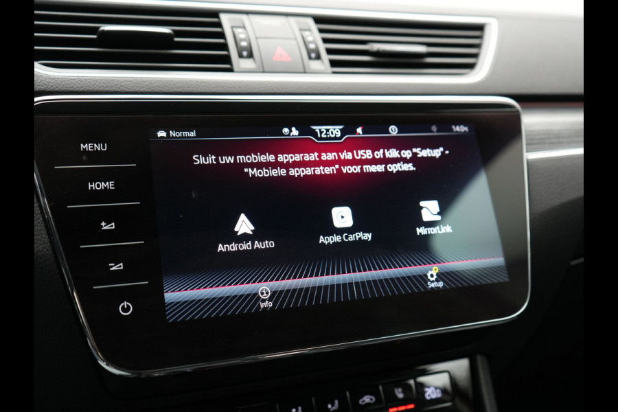 Škoda Superb Combi 1.4 TSI iV Business Edition PHEV 218pk Dealer O.H. | Trekhaak Af Fabriek | Adaptive Cruise | 360 Camera | Canton Audio | Lederen Sportstoelen Massage & Ventilatie & Memory | Sfeerverlichting | Stoelen & Stuur Verwarmd | Keyless | Plug In Hybrid