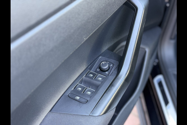 Volkswagen Polo 1.0 TSI R-Line Business