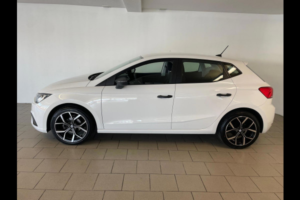 Seat Ibiza 1.0 MPI Reference AIRCO NAVI VIA APP CRUISE BT ELEK RAMEN CENT VERG VELGEN 17INCH 5DRS NW MODEL ZEER NETTE AUTO