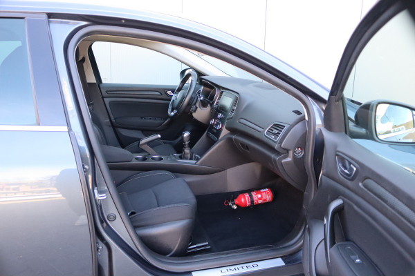 Renault Mégane Estate 1.3 TCe 116PK Limited Trekhaak/Navigatie/Parkeerhulp/Cruise-control