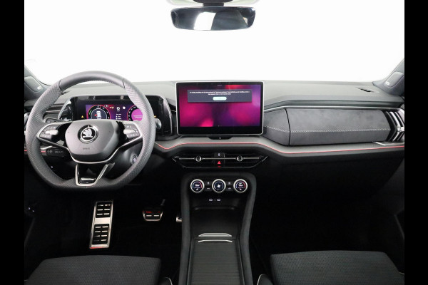 Škoda Kodiaq 1.5 TSI PHEV 204pk Sportline Business 204pk | Panoramadak | Verlengde garantie | Trekhaak | Verwarmbare voorstoelen