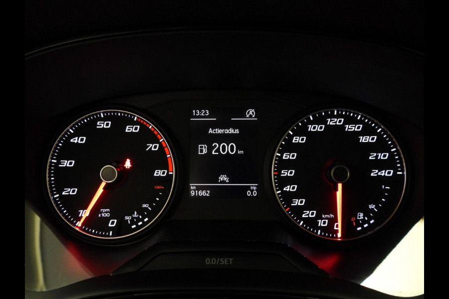 Seat Arona 1.0 TSI Style NAVI/CLIMA/CRUISE/LED/17"LMV!