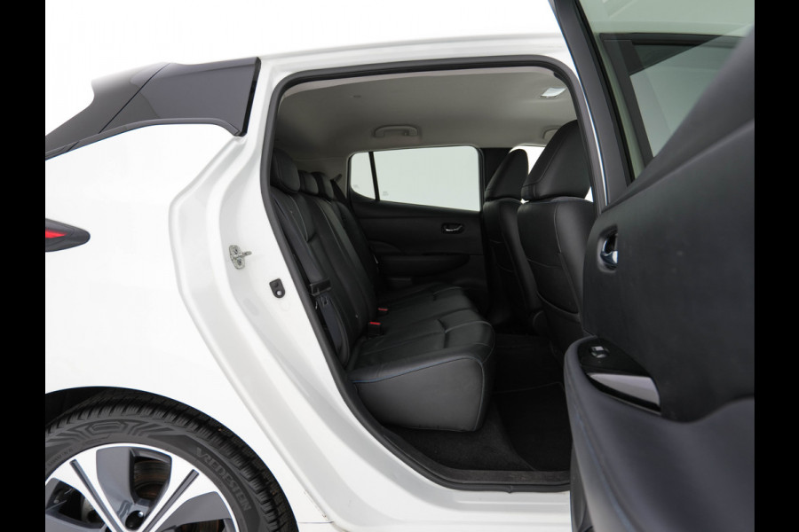 Nissan Leaf Tekna 40 kWh *LUXURY-LEATHER | FULL-LED | KEYLESS | NAVI-FULLMAP | BLIND-SPOT | BOSE-SOUND | DAB+ | HEATED-COMFORTSEATS | DIGI-COCKPIT | PRIVACY-GLASS | TOPVIEW-CAMERA | 17"ALU*