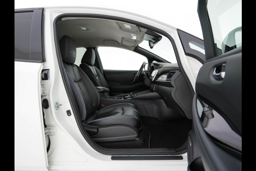 Nissan Leaf Tekna 40 kWh *LUXURY-LEATHER | FULL-LED | KEYLESS | NAVI-FULLMAP | BLIND-SPOT | BOSE-SOUND | DAB+ | HEATED-COMFORTSEATS | DIGI-COCKPIT | PRIVACY-GLASS | TOPVIEW-CAMERA | 17"ALU*