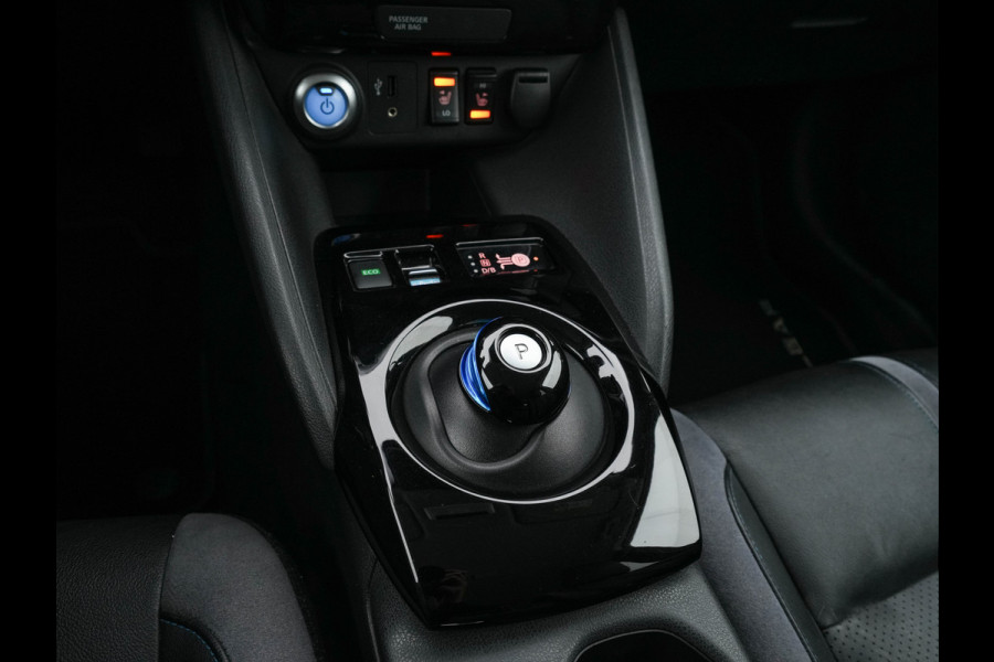 Nissan Leaf Tekna 40 kWh *LUXURY-LEATHER | FULL-LED | KEYLESS | NAVI-FULLMAP | BLIND-SPOT | BOSE-SOUND | DAB+ | HEATED-COMFORTSEATS | DIGI-COCKPIT | PRIVACY-GLASS | TOPVIEW-CAMERA | 17"ALU*