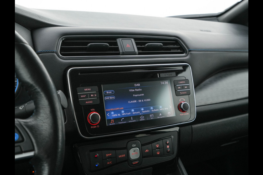 Nissan Leaf Tekna 40 kWh *LUXURY-LEATHER | FULL-LED | KEYLESS | NAVI-FULLMAP | BLIND-SPOT | BOSE-SOUND | DAB+ | HEATED-COMFORTSEATS | DIGI-COCKPIT | PRIVACY-GLASS | TOPVIEW-CAMERA | 17"ALU*