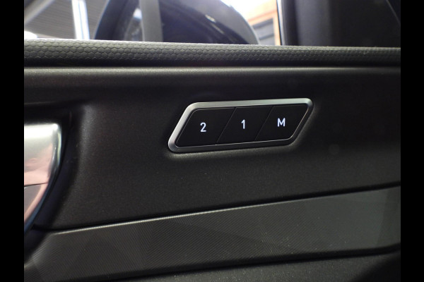 Lynk & Co 01 1.5 PHEV BlackEdition NAVI/360CAM/SCHUIFDAK/LED/20"LMV!