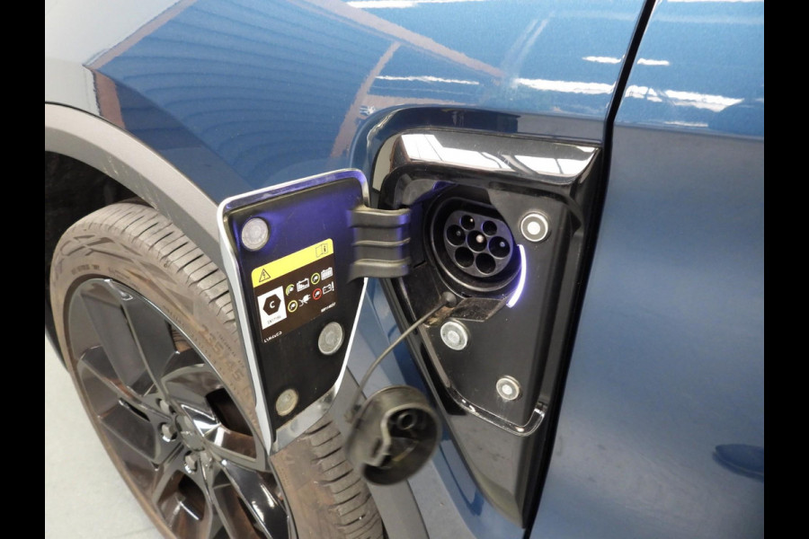 Lynk & Co 01 1.5 PHEV BlackEdition NAVI/360CAM/SCHUIFDAK/LED/20"LMV!