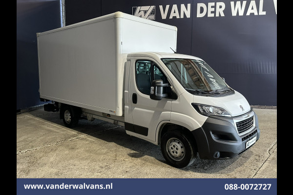 Peugeot Boxer 2.2 BlueHDi 141pk Bakwagen Laadklep Euro6 Airco | Cruisecontrol | 995kg laadvermogen Bijrijdersbank